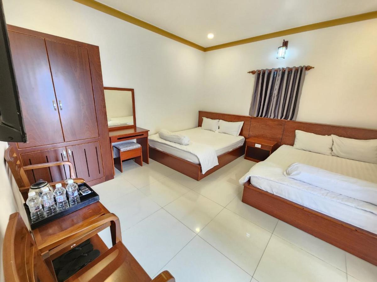 Khach San Van Nhi Bac Lieu Экстерьер фото