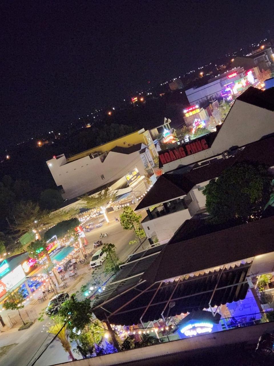 Khach San Van Nhi Bac Lieu Экстерьер фото